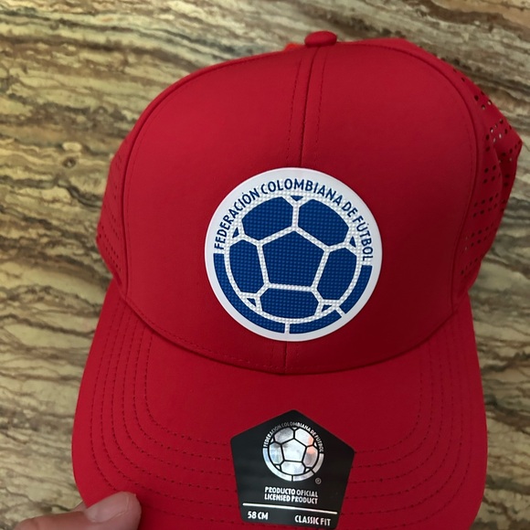 Red Federación Colombiana de Fútbol Cap - Picture 1 of 3